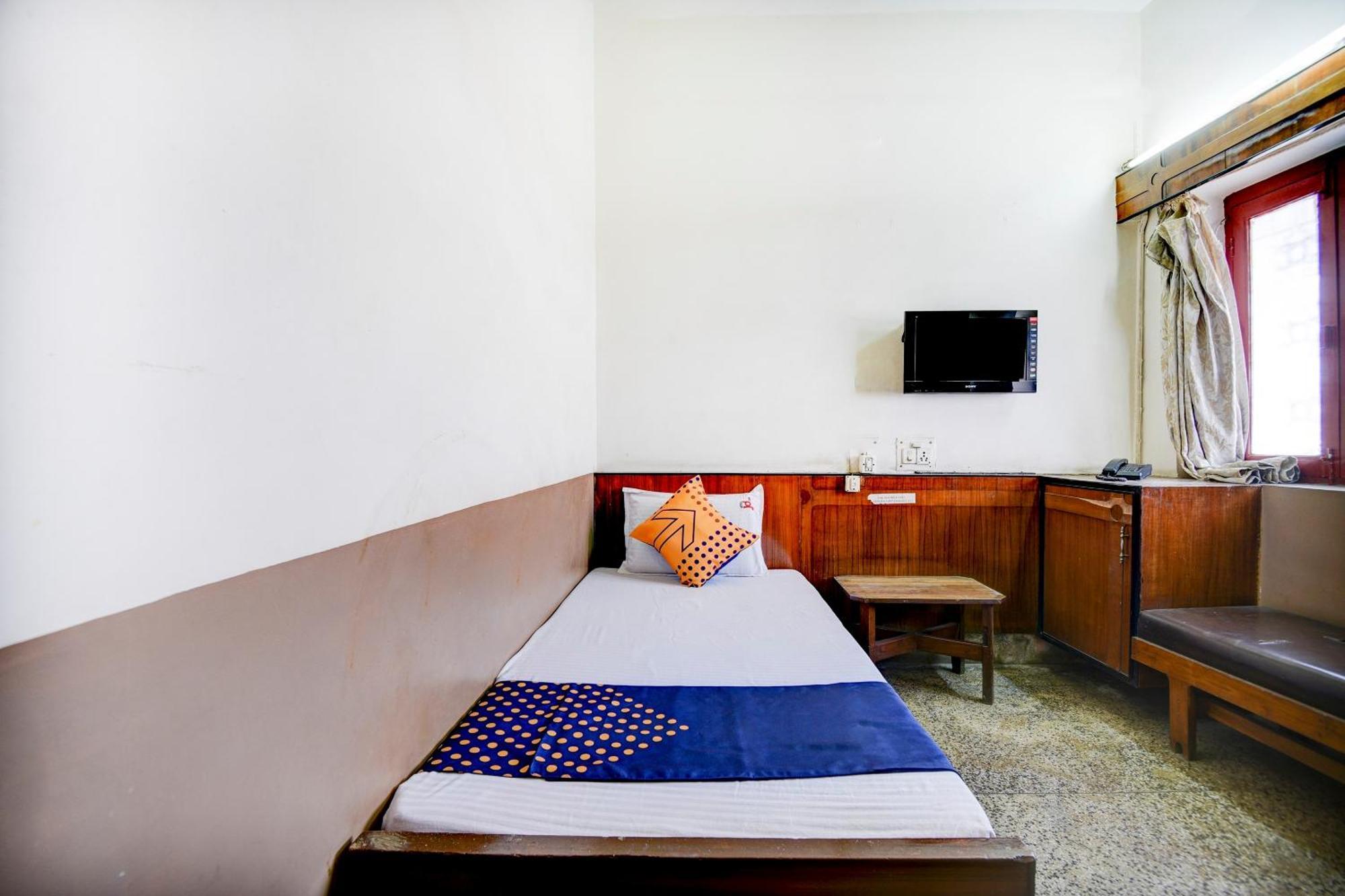 נאגפור Spot On Hotel Jd Sons מראה חיצוני תמונה