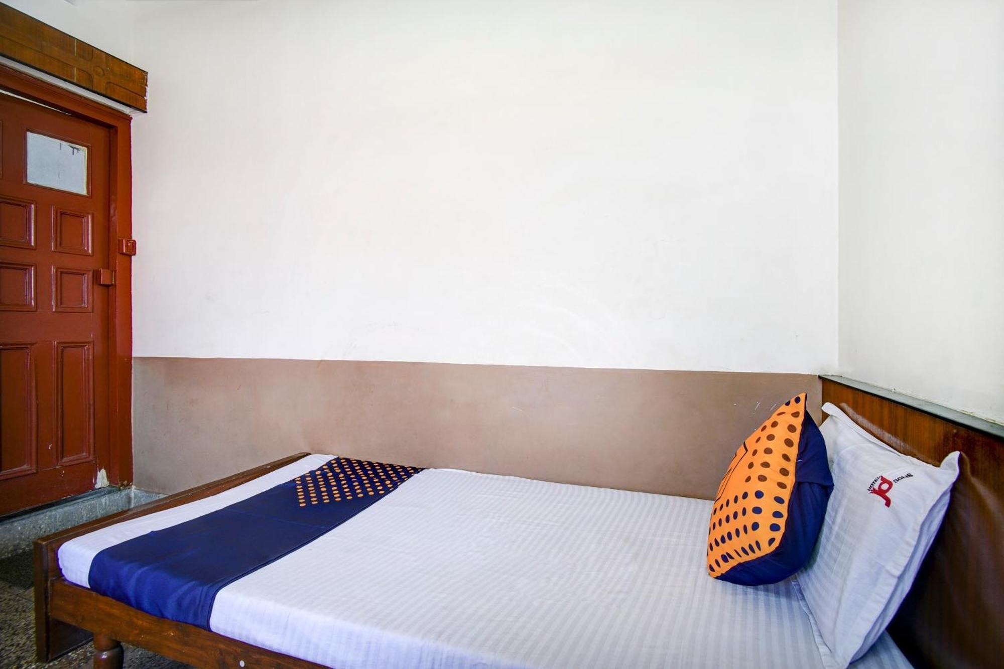 נאגפור Spot On Hotel Jd Sons מראה חיצוני תמונה