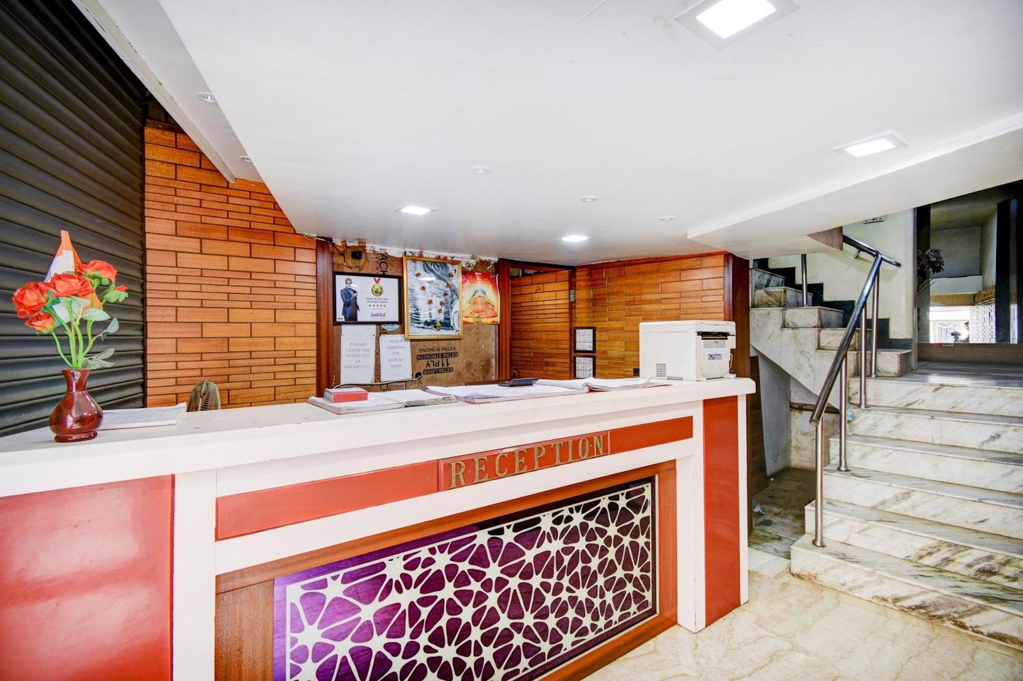 נאגפור Spot On Hotel Jd Sons מראה חיצוני תמונה